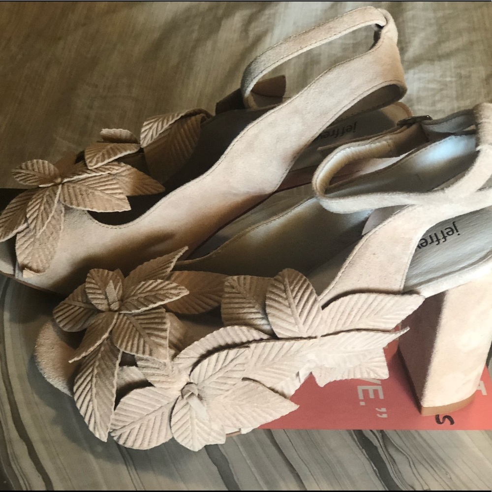 Jeffrey Campbell Lonicera Flower Sandals Size 7.5